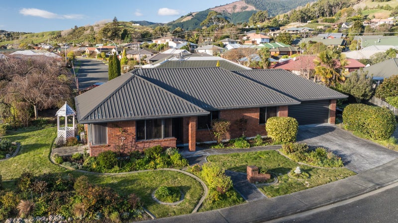 1 Kate Edger Place, Stoke, Nelson - Carousel 1