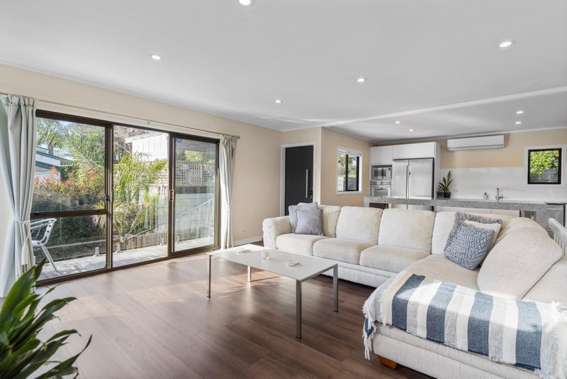 68 Robbies Road, Shelly Park, Auckland - Carousel 2