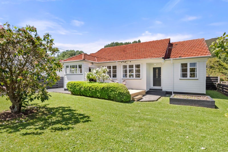 3 Galway Street, Waterloo, Lower Hutt - Carousel 1