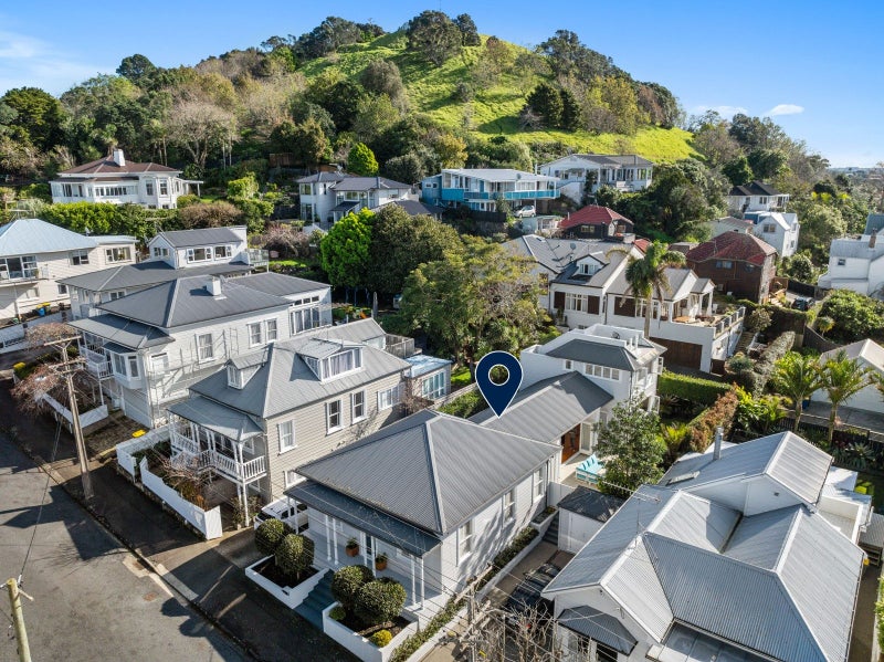 21 St Aubyn Street, Devonport, Auckland - Carousel 2