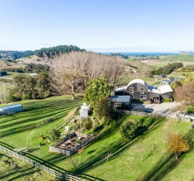 110 Avery Road, Eskdale - Carousel 2