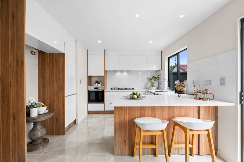 13D Kingussie Place, Highland Park, Auckland - Carousel 21