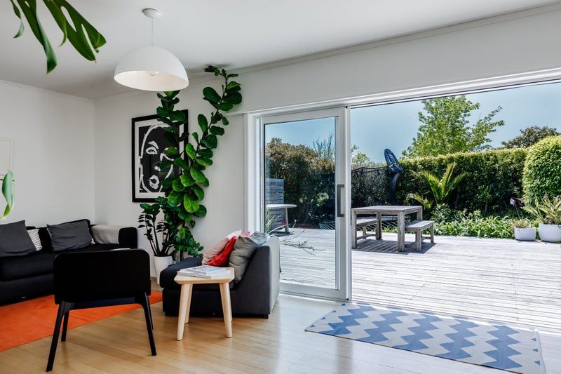 54 Rutherford Terrace, Meadowbank, Auckland - Carousel 2