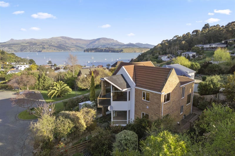11 Kaikomako Place, Cass Bay, Lyttelton - Carousel 1