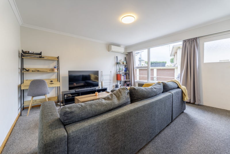 2/10 Hewlings Street, Seaview, Timaru - Carousel 2