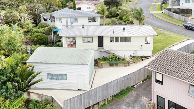 22 Deverell Place, Northcross, Auckland - Carousel 25