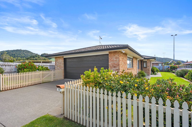 11 Lilian Street, Kamo, Whangarei - Carousel 1