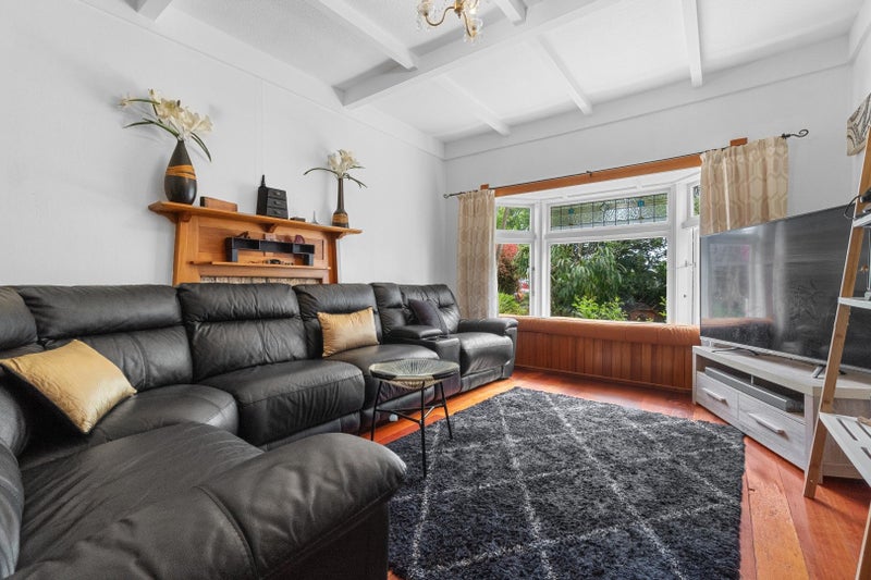 36 Claude Street, Fairfield, Hamilton - Carousel 1