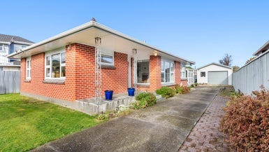 18 Holyoake Crescent, Avalon, Lower Hutt - Carousel 1