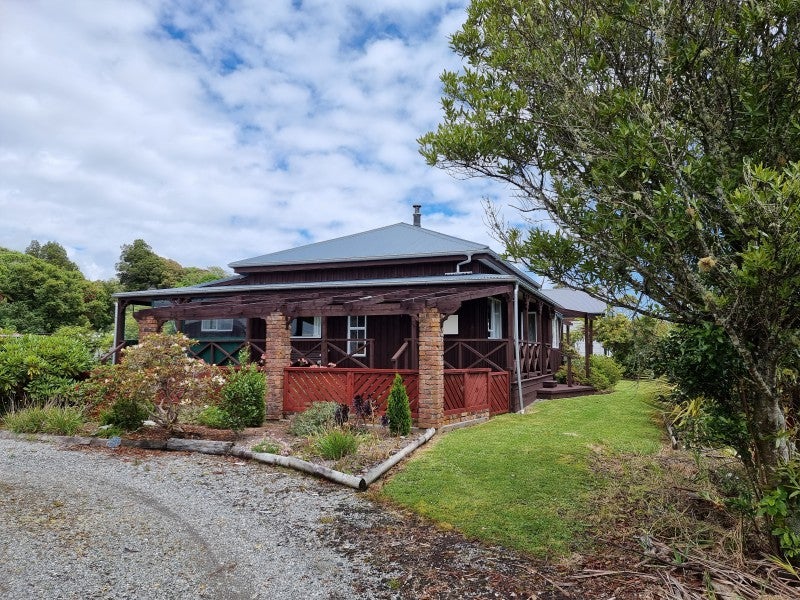 8B Camerons Road, Camerons, Greymouth - Carousel 1