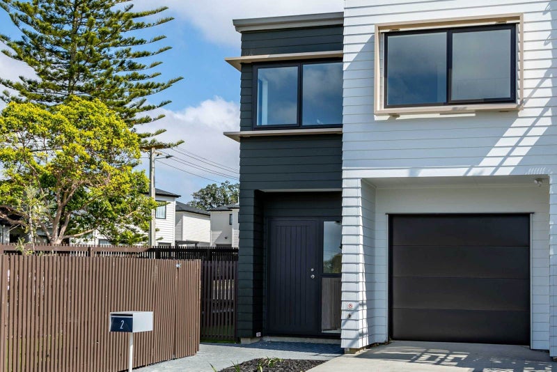2 Ev Perry Way, Glen Innes, Auckland - Carousel 1