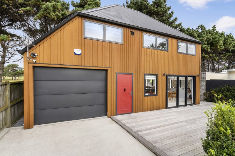 426A Broadway, Miramar, Wellington - Carousel 1