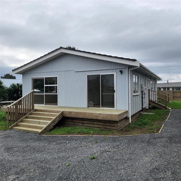 1523 State Highway 2 - Carousel 13