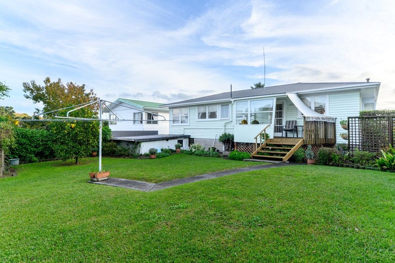144 Whitney Street, Blockhouse Bay, Auckland - Carousel 2