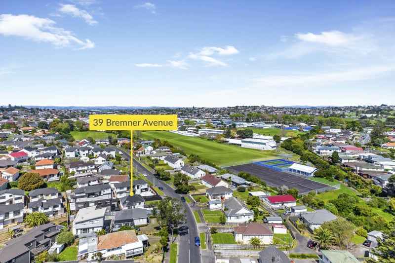39 Bremner Avenue, Mount Roskill, Auckland - Carousel 21