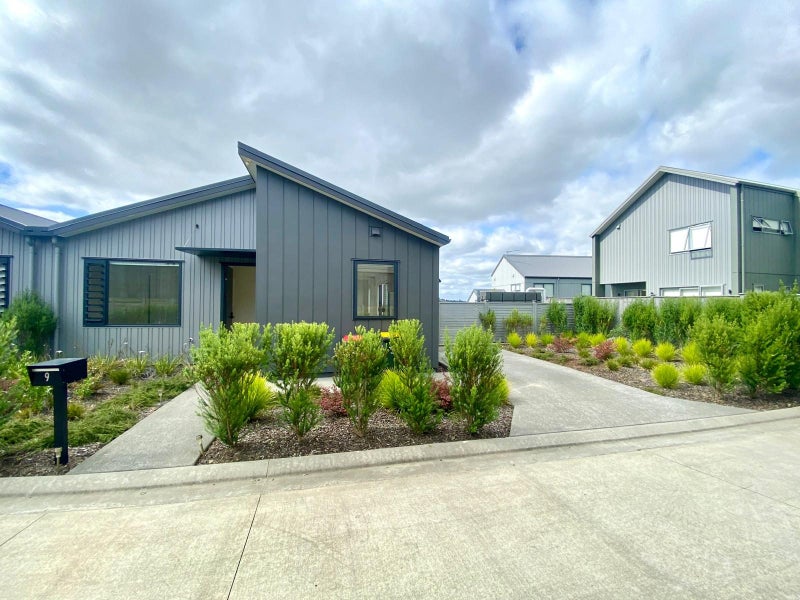 9 Seafoam Road, Rosehill, Papakura - Carousel 1