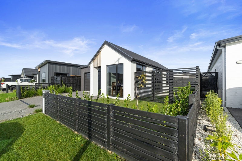 9 Gosset Avenue, Chartwell, Hamilton - Carousel 1