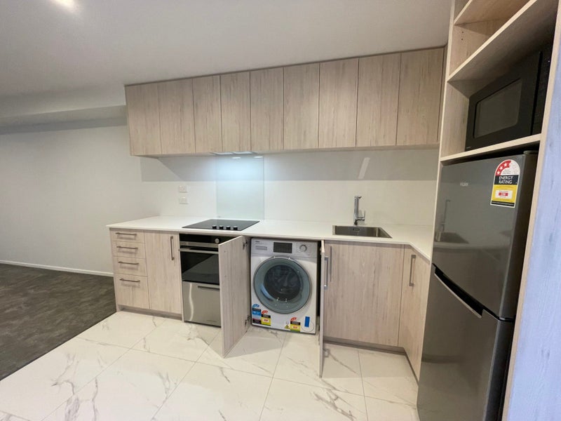 5/75 Ferry Road, Christchurch Central, Christchurch - Carousel 2