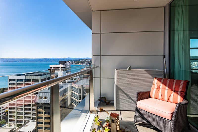 16H/9 Chews Lane, Wellington Central, Wellington - Carousel 2