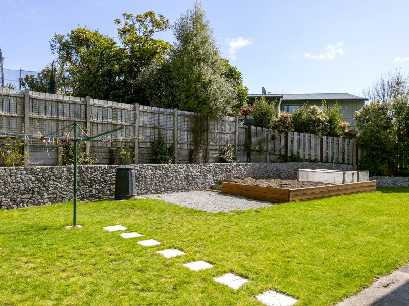 14 Wembley Place, Richmond Heights, Taupo - Carousel 20