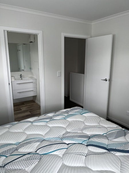 7/1 Hammond Street, Hamilton Central, Hamilton - Carousel 17