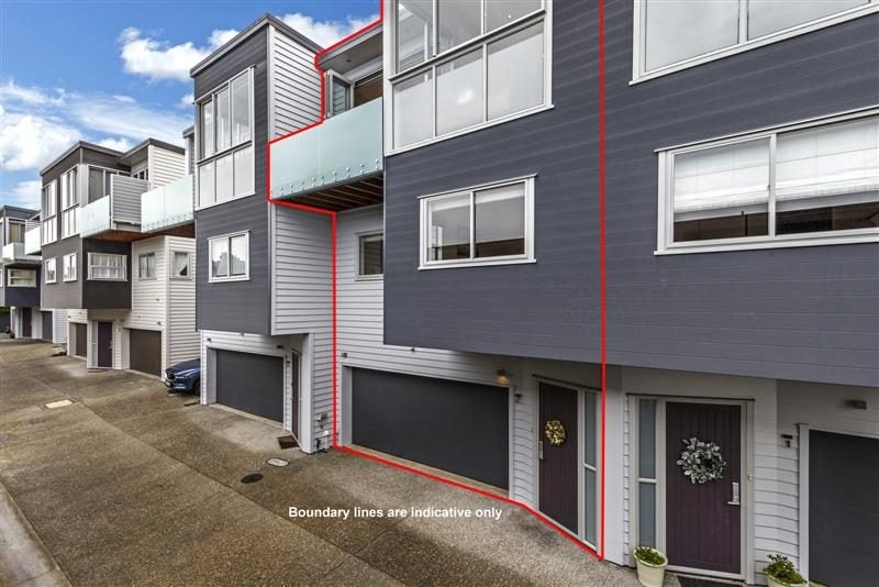 2/8 Wilk Lane, Browns Bay, Auckland - Carousel 2