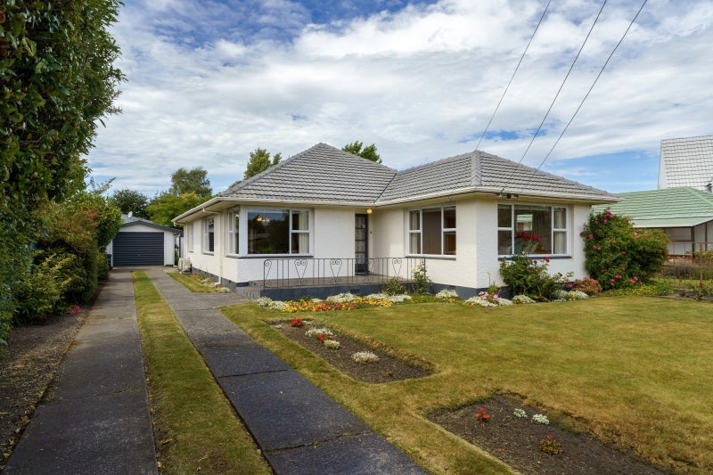 8 Esperance Street, St Albans, Christchurch - Carousel 1
