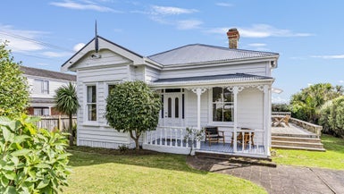 61 Roberton Road, Avondale, Auckland - Carousel 1