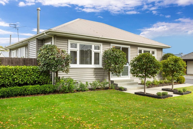 18 Bowenvale Avenue, Cashmere, Christchurch - Carousel 1