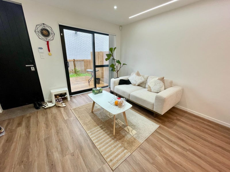 7/7 Broadview Place, Howick, Auckland - Carousel 2