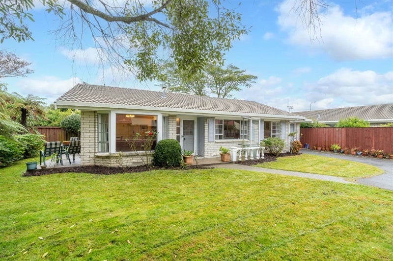 117B Clarkin Road, Fairfield, Hamilton - Carousel 1