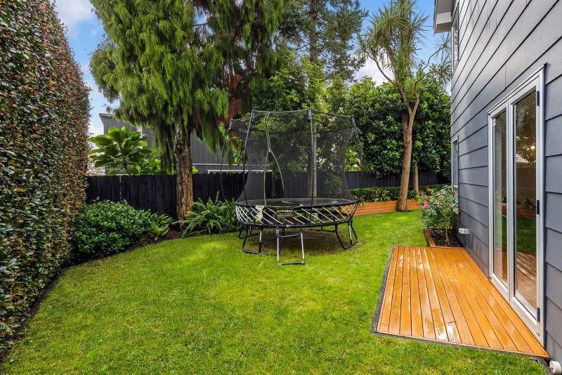 65A Moa Road, Point Chevalier, Auckland - Carousel 2