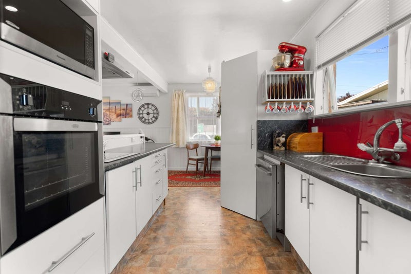 163 Sandwich Road, St Andrews, Hamilton - Carousel 2