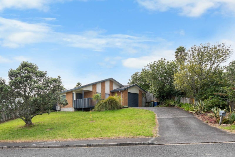 9 Altair Place, Windsor Park, Auckland - Carousel 17