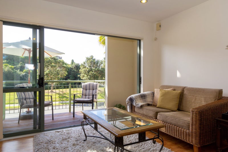 18 Waterside Crescent, Gulf Harbour, Whangaparaoa - Carousel 2