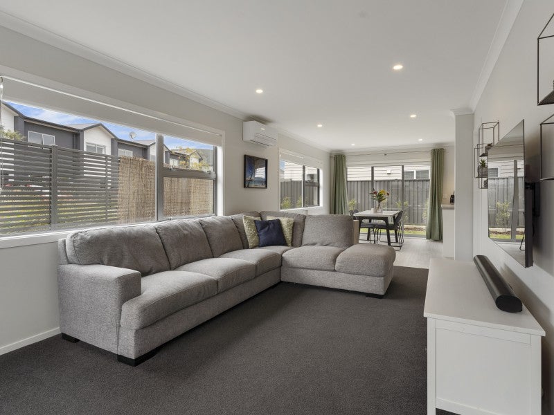 10 Tieke LANE, Kenepuru, Porirua - Carousel 2