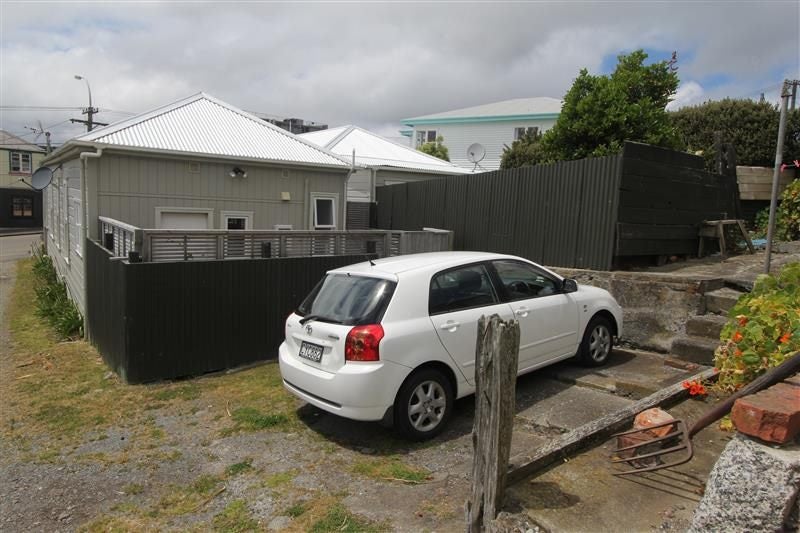 360 Adelaide Road, Newtown, Wellington - Carousel 10