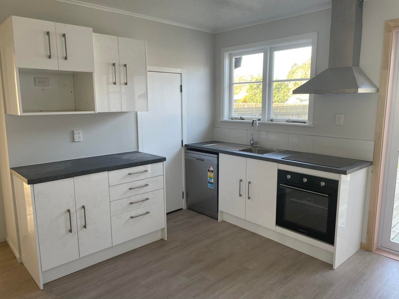 17 McIntyre Avenue, Fenton Park, Rotorua - Carousel 1