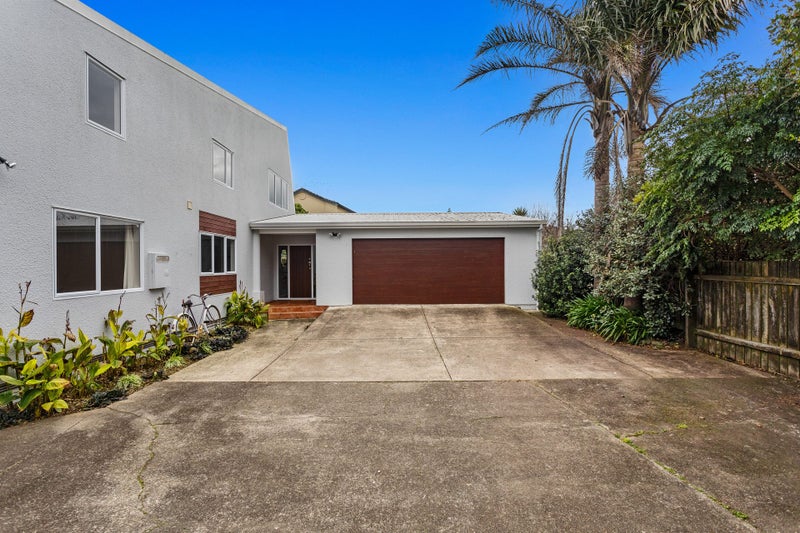 4 Marlin Drive, Coastlands, Whakatane - Carousel 1