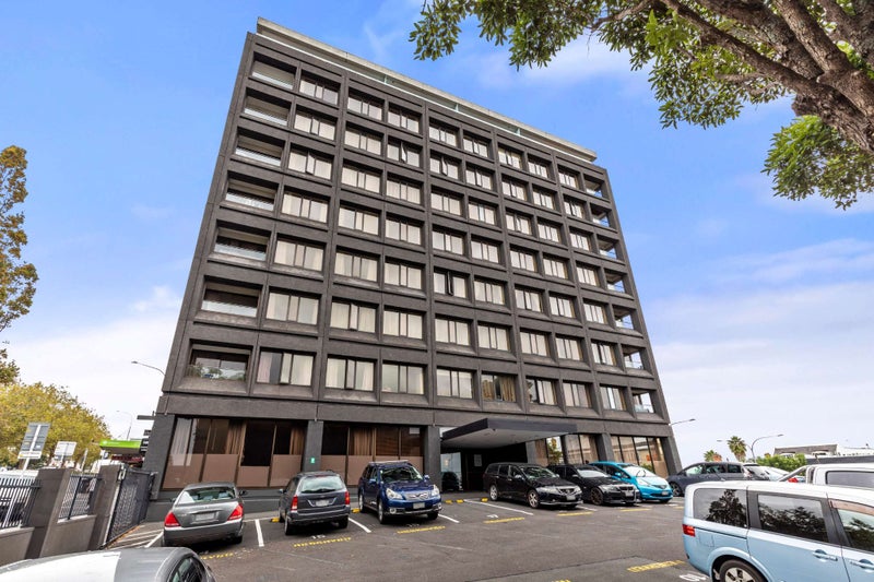303/145 Symonds Street, Newton, Auckland - Carousel 1