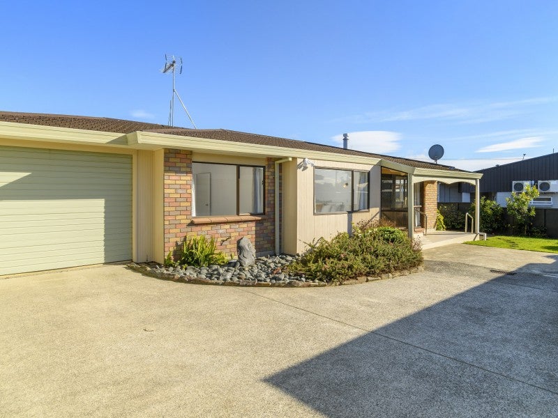 24B Laing Place, Otumoetai, Tauranga - Carousel 1