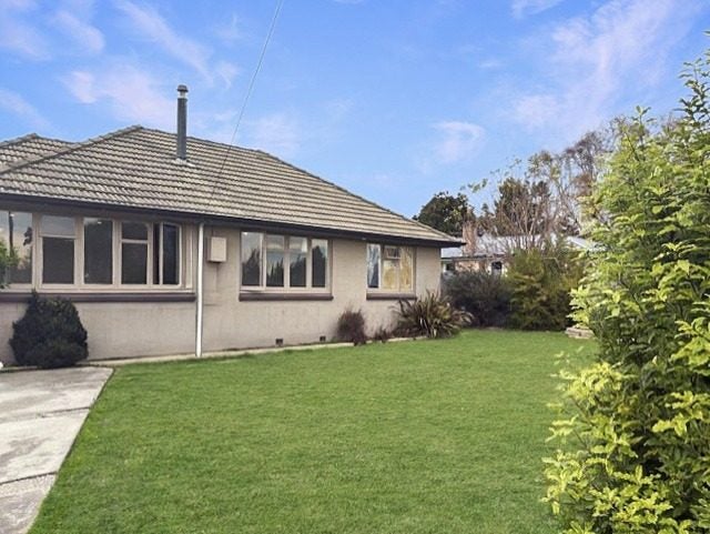 46 Brucefield Avenue, Netherby, Ashburton - Carousel 1