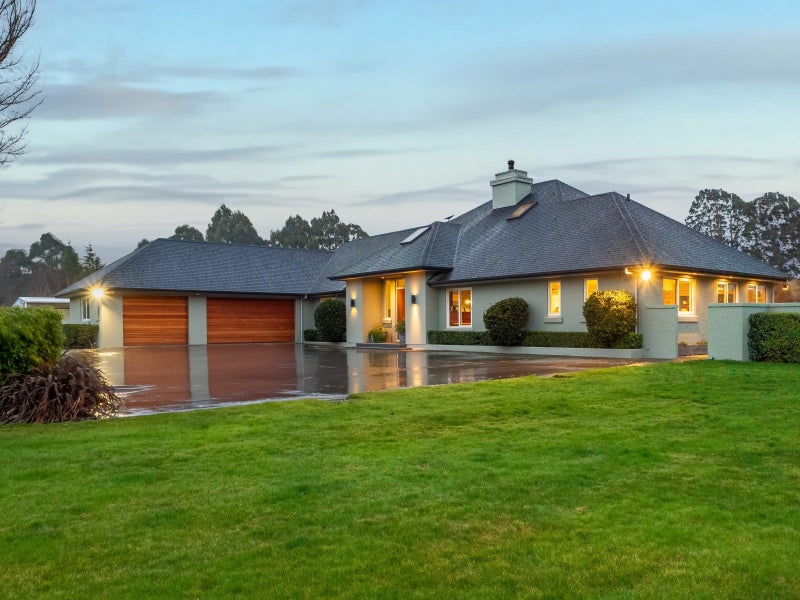 94 Bells Road, Christchurch - Carousel 1