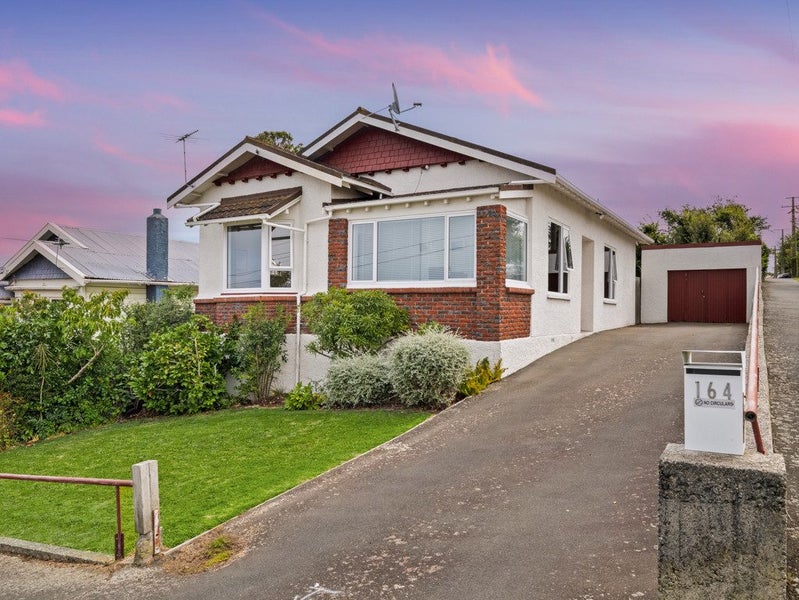 164 Glenpark Avenue, Maryhill, Dunedin - Carousel 1