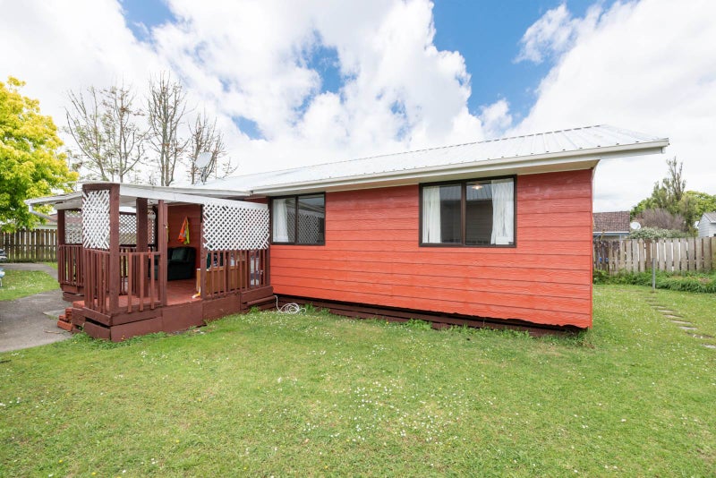 23A Secretariat Place, Randwick Park, Auckland - Carousel 1