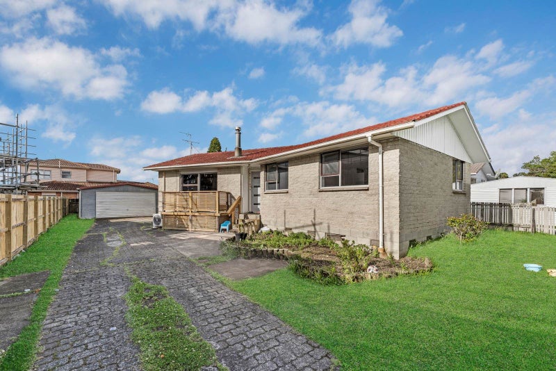7 Tangelo Place, Bucklands Beach, Auckland - Carousel 2