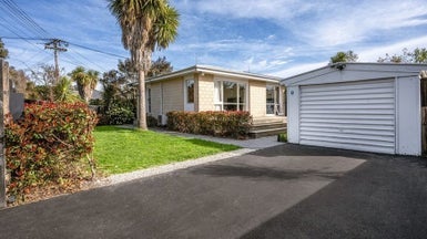 2/57 Edward Avenue, Edgeware, Christchurch - Carousel 1