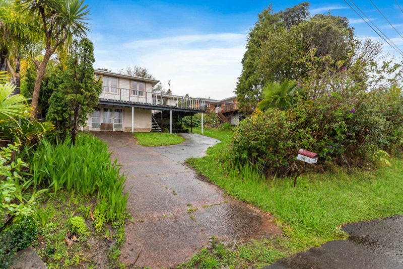 17 Seaton Road, Murrays Bay, Auckland - Carousel 2