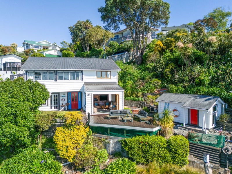 3 Lucy Road, Bluff Hill, Napier - Carousel 1