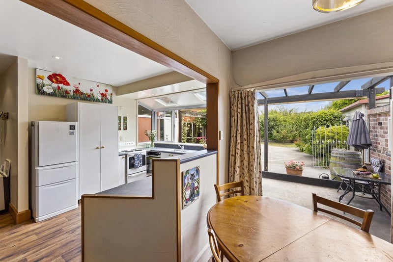 157 Centaurus Road, Saint Martins, Christchurch - Carousel 2